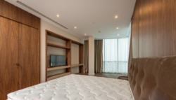       Hilton 5*. .   30  10