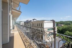  3- (144 2)    Renaissance Residence,   10  3
