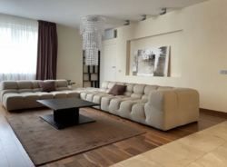 Park Avenue   | 1062 |    2