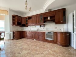  4-  (176 2)    Park View,  (º) 11  14