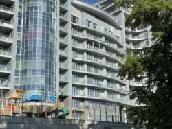       Riviera Riverside  18  3