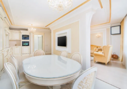  3- ! Park Avenue,  ,   60  2