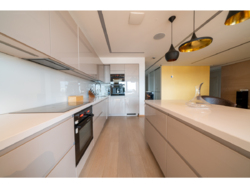  Park Avenue,  , , 3, 1402  2