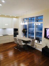   85 2       Jack House  1