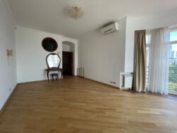  4-  (176 2)    Park View,  (º) 11  11