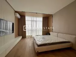  3 -   Park Avenue VIP,   , 180 2  9