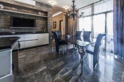  13 (400 2)   Villa Nr.1,    1