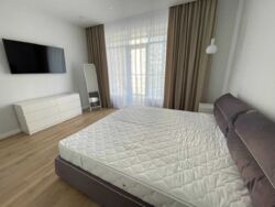 Riviera Riverside  18   120     10
