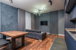  3-  (80 2)    Jack House    7  2