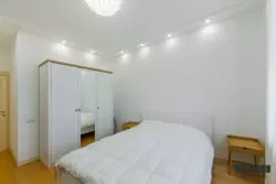   , ,  ., 19, .    8