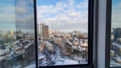 2-     Central Park, .  , 7  12