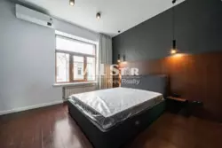  3- (100 2)     ,    19  10