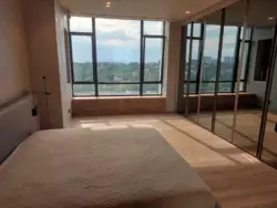  4     VIP  9