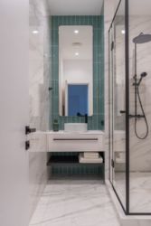  3-  (85 2)    Jack House,    7  6