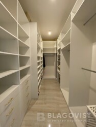  4-  (150 2)    Obolon Residences,   26  10