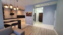 2-     Central Park, .  , 7  6