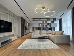  Riviera Riverside    18 ,   18