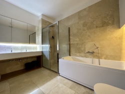   !  Pechersk Hills Residence, . ̳  10