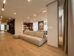  3 -   Park Avenue VIP,   , 180 2  2
