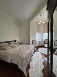 Здається 3-кімнатна квартира на Хрещатику фото 2 Здається 3-кімнатна квартира на Хрещатику фото 2