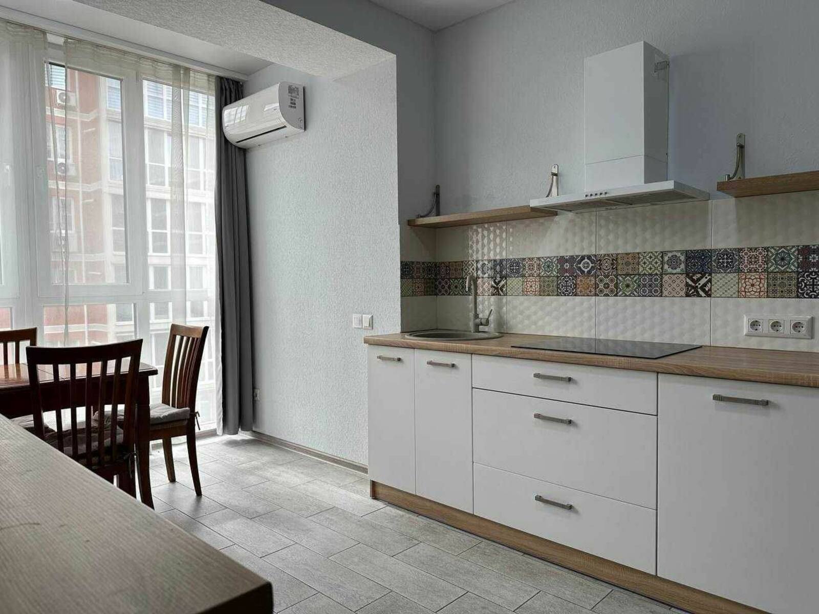 аренда 2к студии в новострое около Каравана фото 1 аренда 2к студии в новострое около Каравана фото 1