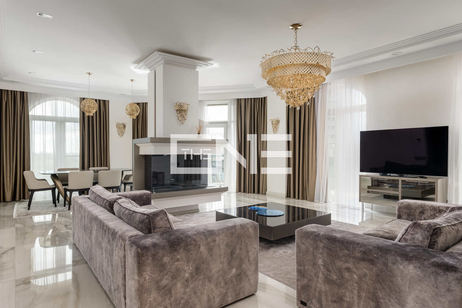 4 Renaissance Residence        1