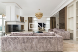 4 Renaissance Residence        4