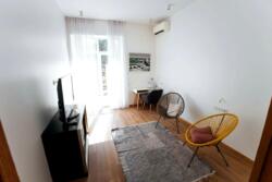   , ,  . (), 19/21  11