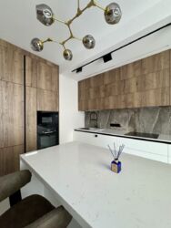  Park Avenue VIP  29  3