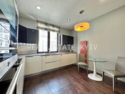   , ,   . ( ()), 44  18