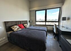 3-  (88 2)   Park Avenue  VIP,  .   (40- ) 60.  12