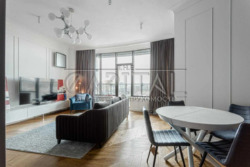   , ,   . ( ()), 25  7