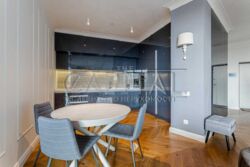   , ,   . ( ()), 25  8