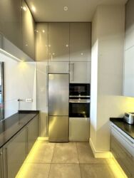 3-  (88 2)   Park Avenue  VIP,  .   (40- ) 60.  10
