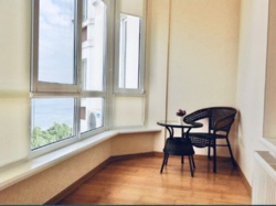 Елітна трикімнатна з окремоми санвузлами, двома кухнями! фото 8 Елітна трикімнатна з окремоми санвузлами, двома кухнями! фото 8