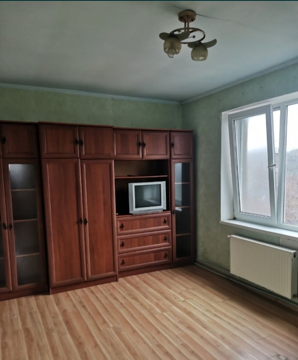 Сдам трехкомнатную в центре Черноморска фото 1 Сдам трехкомнатную в центре Черноморска фото 1