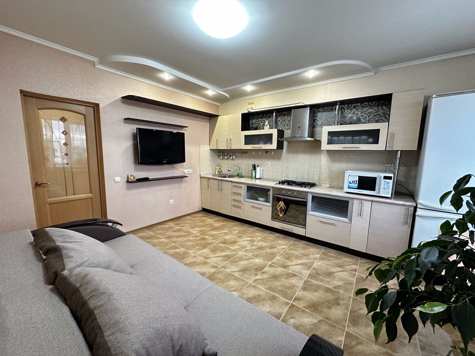 1 комнатная квартира в Монолите фото 1 1 комнатная квартира в Монолите фото 1