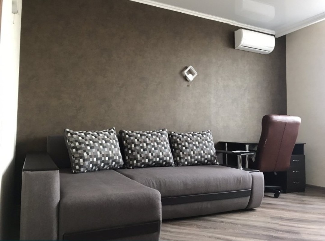 Сдается 1 комнатная на Цветном бульваре фото 1 Сдается 1 комнатная на Цветном бульваре фото 1