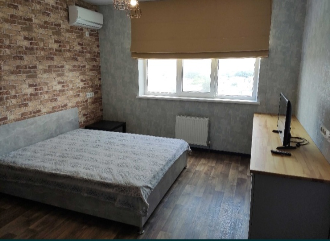 На год и более фото 1 На год и более фото 1