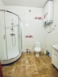 Двухкомнатная на Переулке Хантадзе фото 20 Двухкомнатная на Переулке Хантадзе фото 20