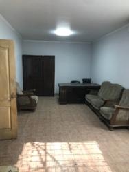 Квартира -офіс в центрі міста фото 1 Квартира -офіс в центрі міста фото 1