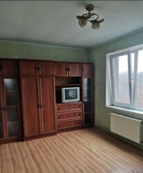 Сдам трехкомнатную в центре Черноморска фото 1 Сдам трехкомнатную в центре Черноморска фото 1