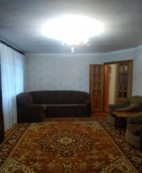 Сдам длительно большую трехкомнатную фото 4 Сдам длительно большую трехкомнатную фото 4