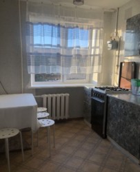 Сдам трёхкомнатную в центре фото 1 Сдам трёхкомнатную в центре фото 1