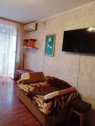 Сдам 1 комнатную возле Вечернего рынка фото 2 Сдам 1 комнатную возле Вечернего рынка фото 2