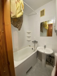 Сдам однушку на длительный срок с в районе 6 школы ! фото 9 Сдам однушку на длительный срок с в районе 6 школы ! фото 9