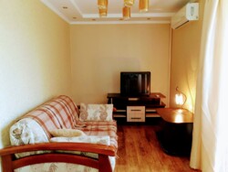 Сдам двухкомнатную длительно фото 2 Сдам двухкомнатную длительно фото 2