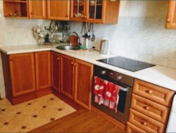 Трехкомнатная в центре фото 2 Трехкомнатная в центре фото 2