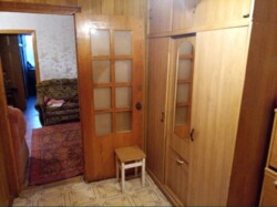 Сдам трехкомнатную в центре Черноморска фото 6 Сдам трехкомнатную в центре Черноморска фото 6