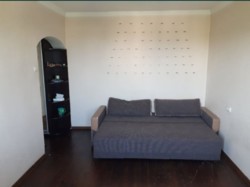 Сдается 2 комнатная на Александрийской фото 1 Сдается 2 комнатная на Александрийской фото 1